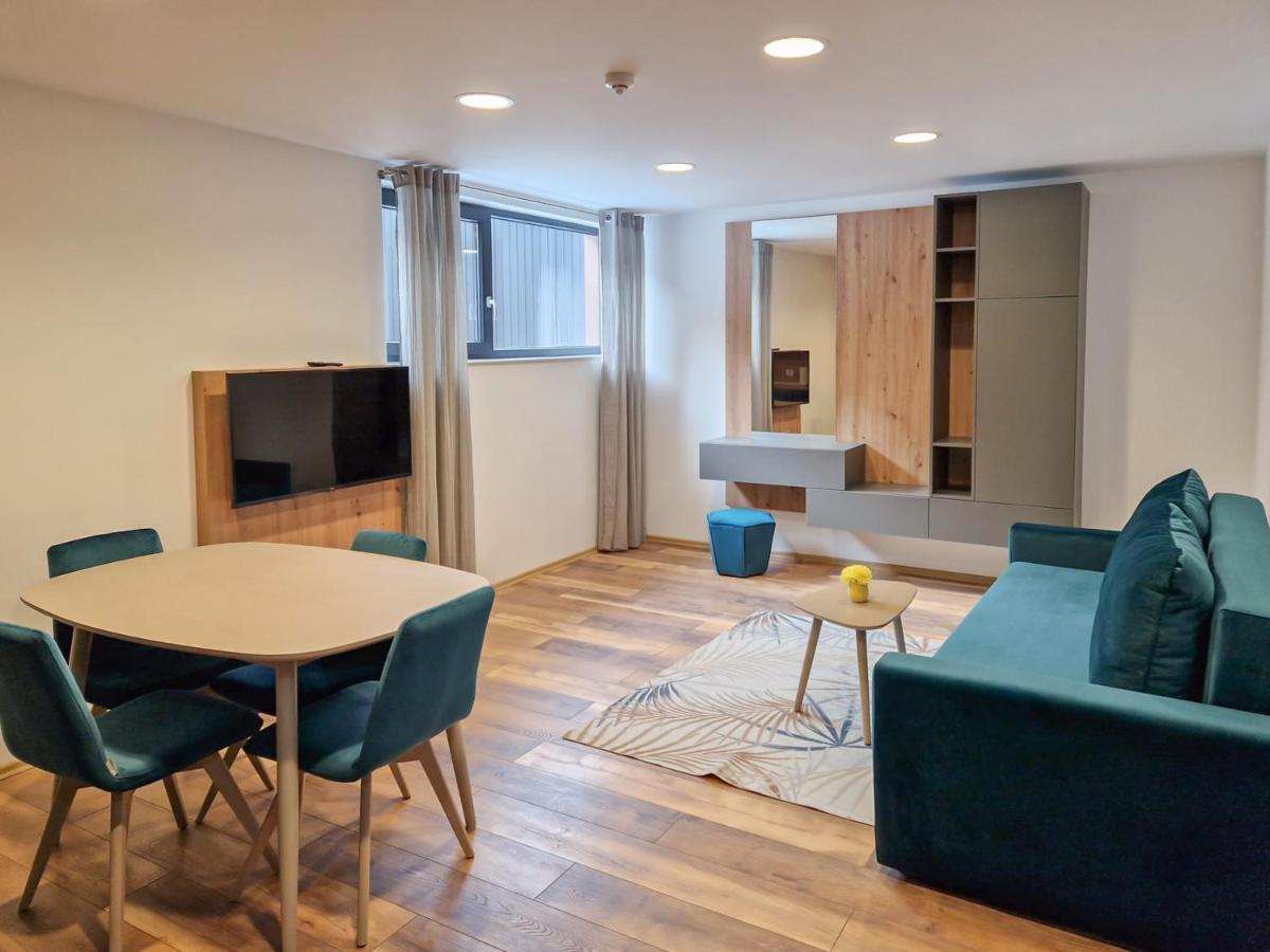 קלוז'-נאפוקה Royal Maison Apartments מראה חיצוני תמונה